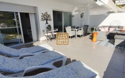 BEAUTIFUL, MODERN FLAT WITH A SPACIOUS TERRACE AND SEA VIEWS